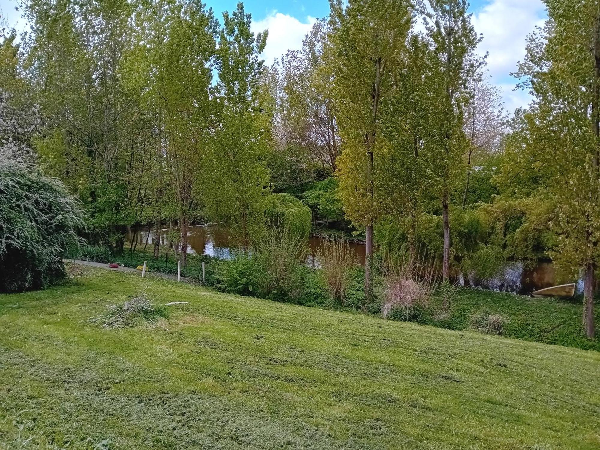 Maison Au Coeur De La Nature Cerisy-la-Foret Екстериор снимка